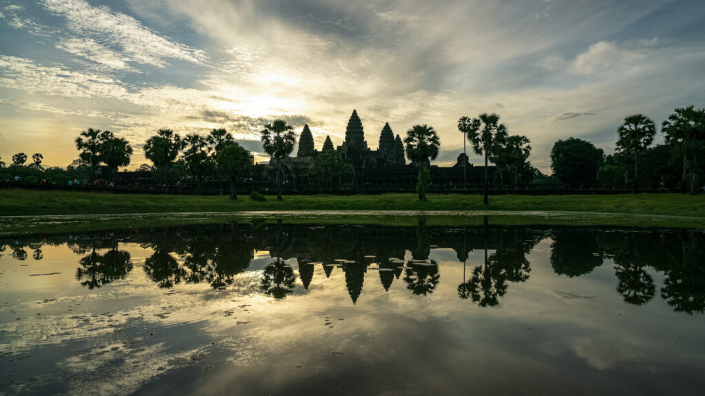 Angkor Wat Sunrise with reflection