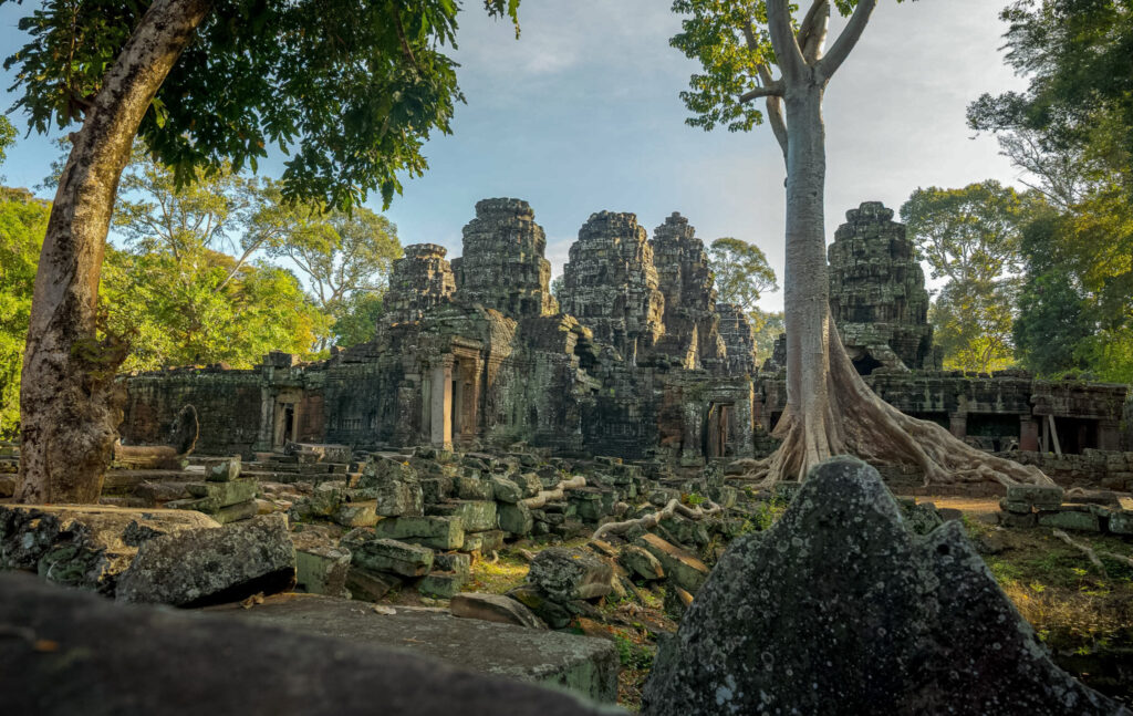 Beantey Kdei Temple, western entrance at sunrise